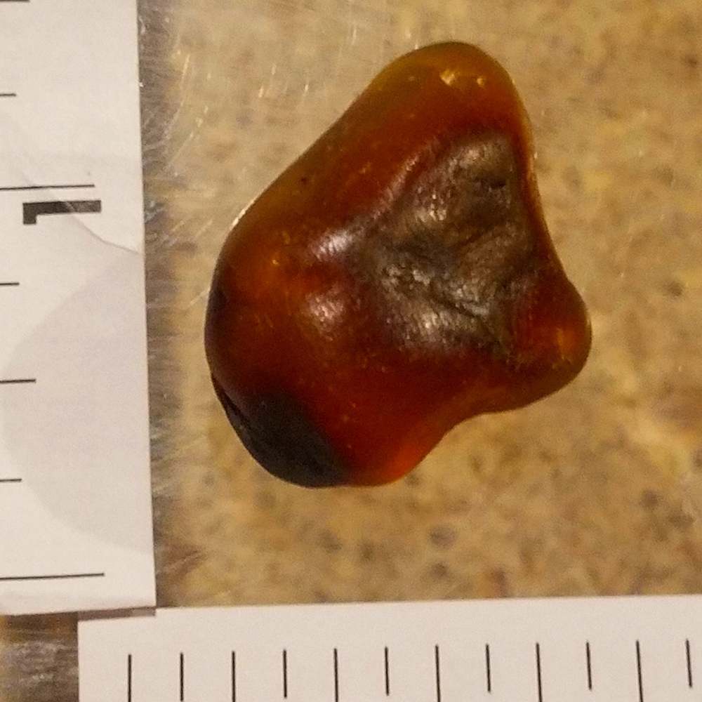ANTIQUE BALTIC AMBER 4.7 GRAMS